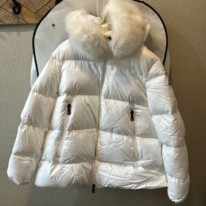 MONCLER White Badyf Down Jacket